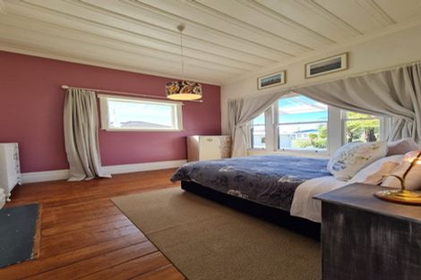 Photo of property in 110 Peel Street, Westport, 7825