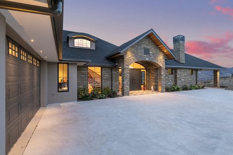 Photo of property in 23 Miharo Lane, Queensberry, Cromwell, 9383