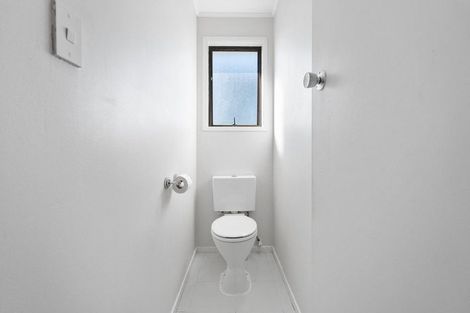 Photo of property in 10 Rena Place, West Harbour, Auckland, 0618