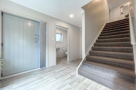 Photo of property in 50u2 Banbury Crescent, Fairfield, Hamilton, 3214