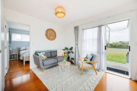 Photo of property in 7 Chaffey Street, Foxton Beach, Foxton, 4815