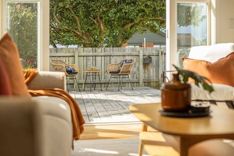 Photo of property in 124a Seaview Road, Paraparaumu Beach, Paraparaumu, 5032