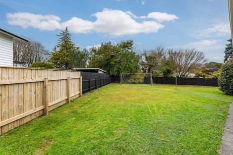 Photo of property in 14 Highbury Drive, Levin, 5510