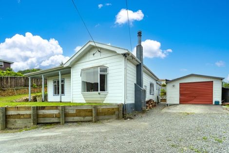 Photo of property in 8 Suffolk Street, Picton, 7220