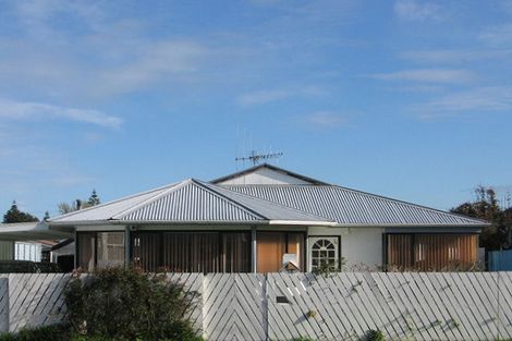Photo of property in 14 Reeve Street, Levin, 5510