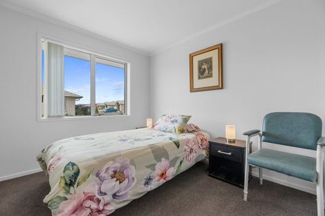 Photo of property in 16 Crest Way, Papamoa, 3118