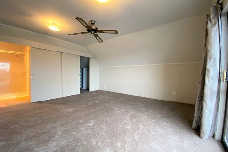 Photo of property in 8 Panorama Court, Red Beach, 0932