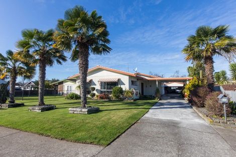 Photo of property in 114 Napier Road, Havelock North, 4130