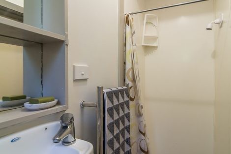 Photo of property in 12f3 Norna Crescent, Kelburn, Wellington, 6012