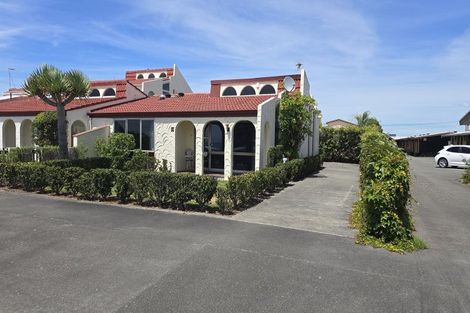 Photo of property in 26 Charles Street, Westshore, Napier, 4110