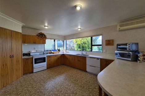 Photo of property in 100 Freyberg Avenue, Tamatea, Napier, 4112
