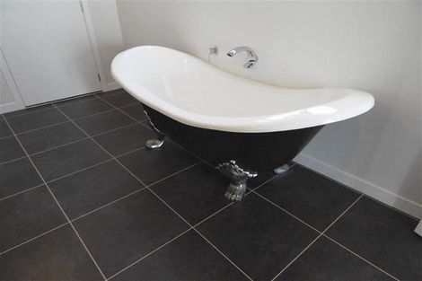 Photo of property in 19 Buller Street, New Plymouth, 4310
