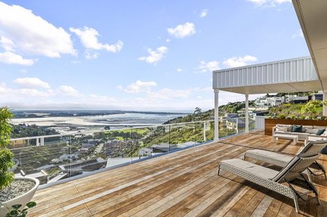 Photo of property in 13 Saint Remy Lane, Redcliffs, Christchurch, 8081