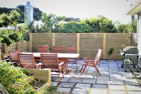 Photo of property in 6 Hollies Crescent, Johnsonville, Wellington, 6037