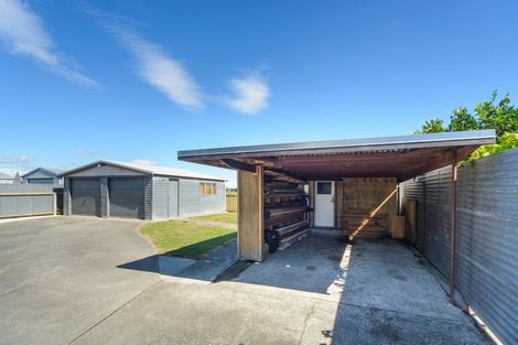 Photo of property in 26 Peters Avenue, Cloverlea, Palmerston North, 4412