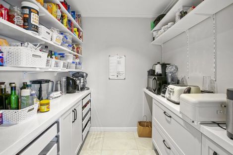 Photo of property in 12 Gleneagles Way, Waiwhakaiho, New Plymouth, 4312