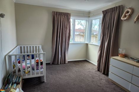 Photo of property in 2/484 East Coast Road, Windsor Park, Auckland, 0630