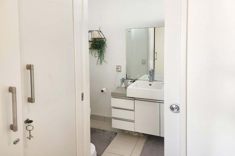 Photo of property in 8 Otonga Heights, Maungaraki, Lower Hutt, 5010
