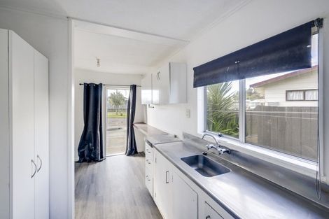 Photo of property in 15b Kilkee Terrace, Flaxmere, Hastings, 4120
