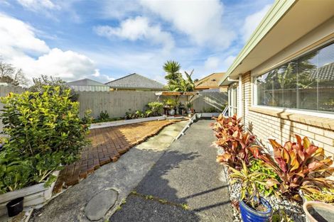 Photo of property in 31 Regalwood Place, Favona, Auckland, 2024