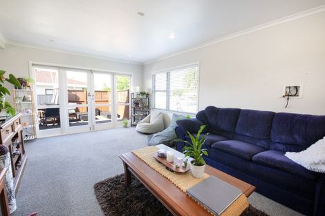 Photo of property in 1 Holyrood Street, Taradale, Napier, 4112