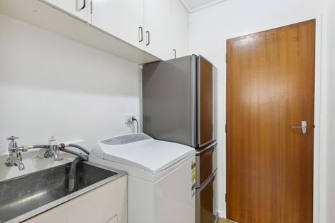 Photo of property in 10/171f Queens Drive, Lyall Bay, Wellington, 6022