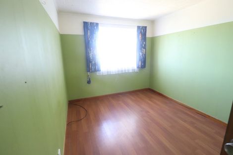 Photo of property in 35a Wade River Road, Stanmore Bay, Whangaparaoa, 0932