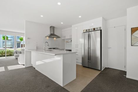 Photo of property in 16 Hakaro Way, Takanini, 2112
