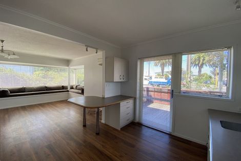 Photo of property in 1/760 Beach Road, Browns Bay, Auckland, 0630