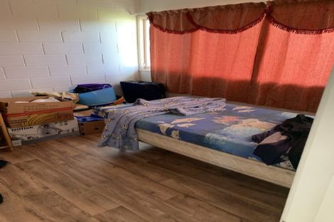 Photo of property in 18 Kent Street, Waiuku, 2123