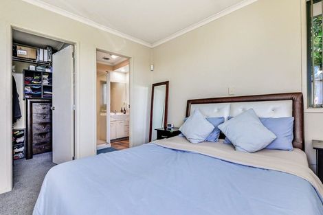 Photo of property in 19 Nobleman Place, Hamilton East, Hamilton, 3216