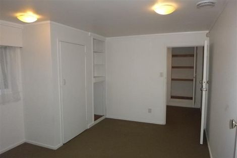 Photo of property in 21 Lake Road, Northcote, Auckland, 0627