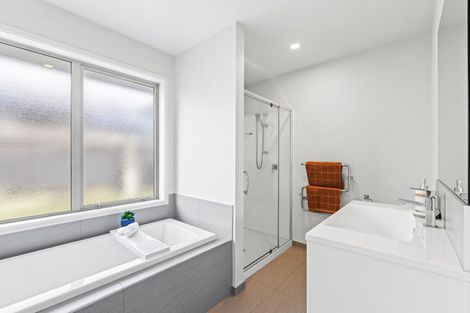 Photo of property in 5 Limbrick Close, Wigram, Christchurch, 8042