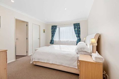 Photo of property in 72 Staithes Drive North, Whitby, Porirua, 5024