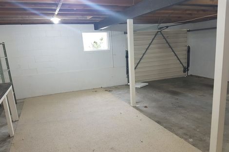 Photo of property in 4 Malters Place, Browns Bay, Auckland, 0630