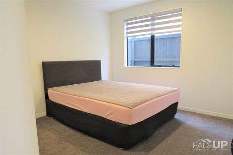 Photo of property in 12 Skua Road, Hobsonville, Auckland, 0616