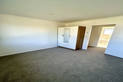Photo of property in 45 Cleat Street, Whitby, Porirua, 5024