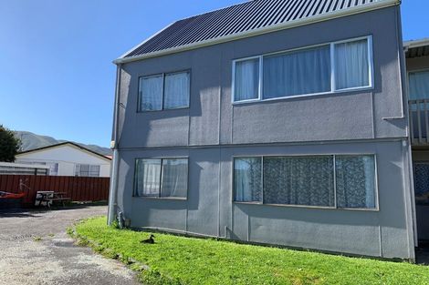 Photo of property in 71o Randwick Crescent, Moera, Lower Hutt, 5010