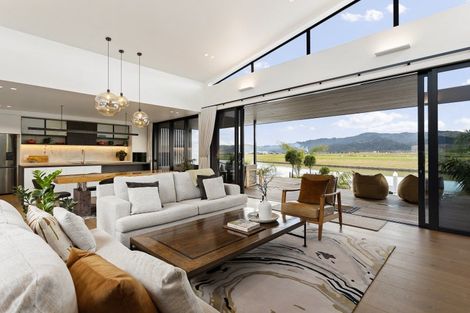 Photo of property in 29 Kahu Crescent, Whitianga, 3510