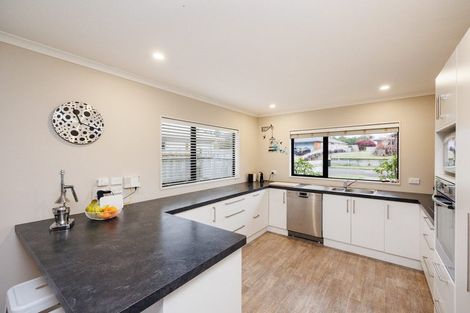 Photo of property in 91 Fraser Drive, Feilding, 4702