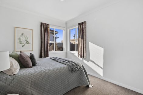 Photo of property in 43 Isadore Road, Saint Clair, Dunedin, 9012