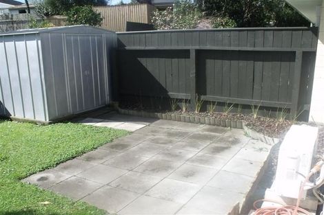 Photo of property in 2/7 Phillips Place, Havelock North, 4130