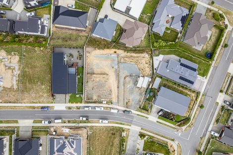 Photo of property in 4 Te Hoiere Street, Aotea, Porirua, 5024