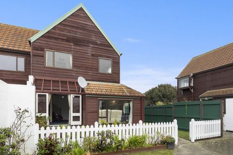 Photo of property in 17-u10 Randwick Crescent, Moera, Lower Hutt, 5010
