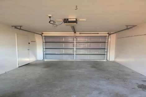 Photo of property in 3/66 Kawaha Point Road, Kawaha Point, Rotorua, 3010