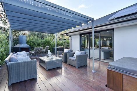 Photo of property in 7 Peter Place, Rangiora, 7400