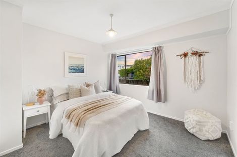 Photo of property in 63a Nile Road, Milford, Auckland, 0620
