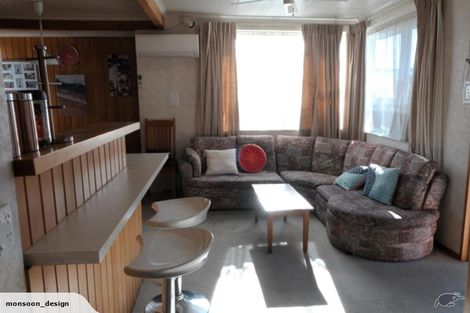 Photo of property in 46 Frensham Crescent, Woolston, Christchurch, 8062