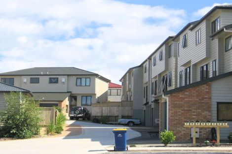 Photo of property in 54/22 Northcross Drive, Oteha, Auckland, 0632