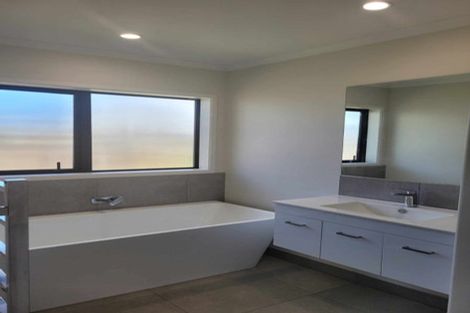 Photo of property in 1a Walker Road, Fairy Springs, Rotorua, 3015